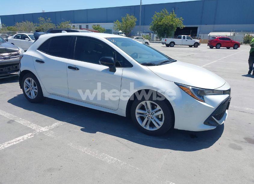 2022 Toyota Corolla SE (VIN JTND4MBE9N3186581) main photo