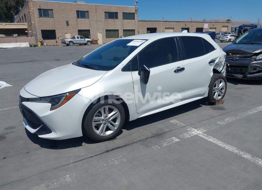 Photo 2 of 2022 Toyota Corolla SE (VIN JTND4MBE9N3186581)