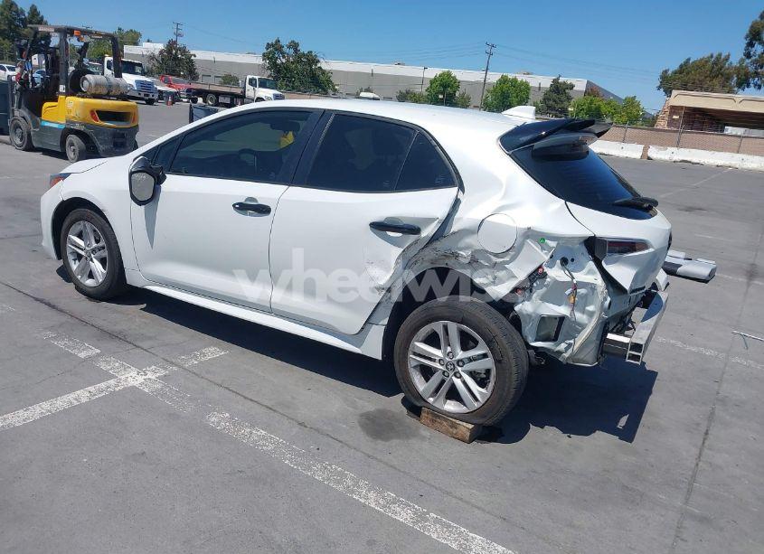 Photo 3 of 2022 Toyota Corolla SE (VIN JTND4MBE9N3186581)