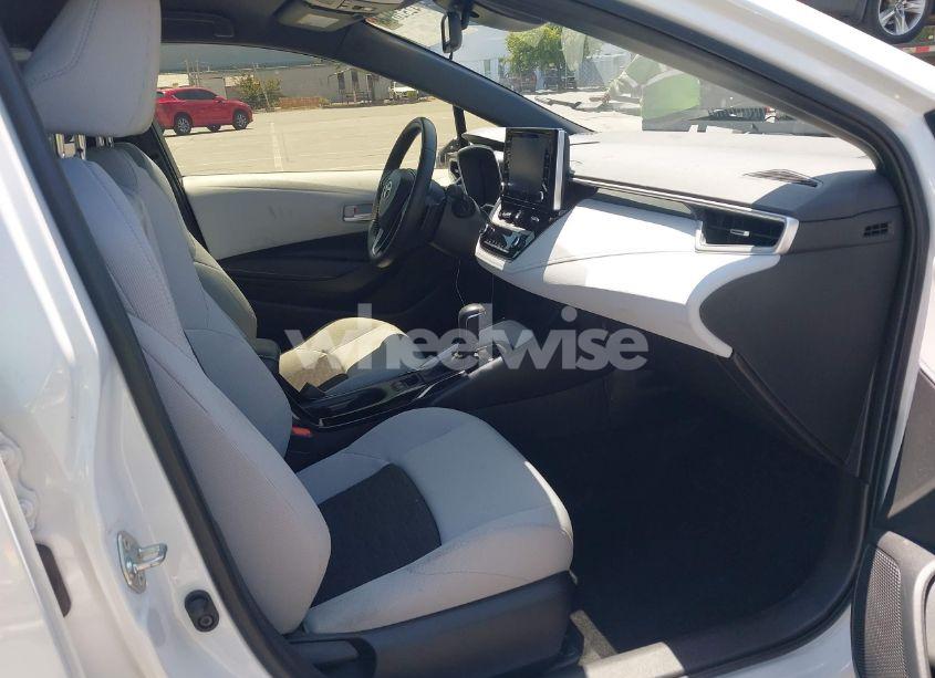 Photo 5 of 2022 Toyota Corolla SE (VIN JTND4MBE9N3186581)