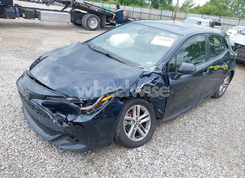 Photo 2 of 2021 Toyota Corolla SE (VIN JTND4MBEXM3116666)