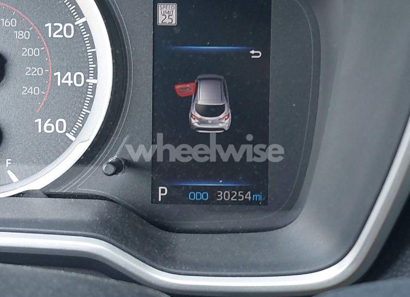 Photo 15 of 2021 Toyota Corolla SE (VIN JTND4MBEXM3139722)