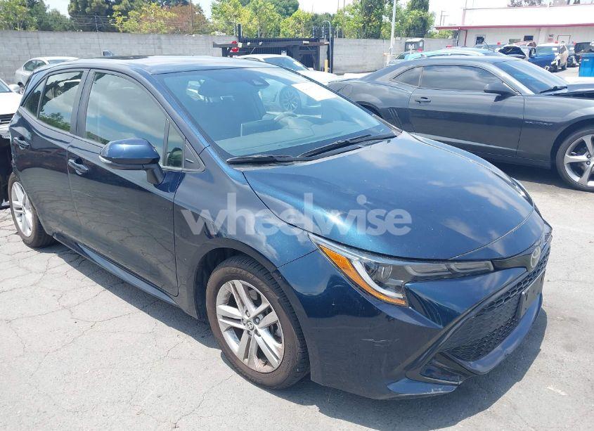 2020 Toyota Corolla SE (VIN JTND4RBE2L3080516) main photo