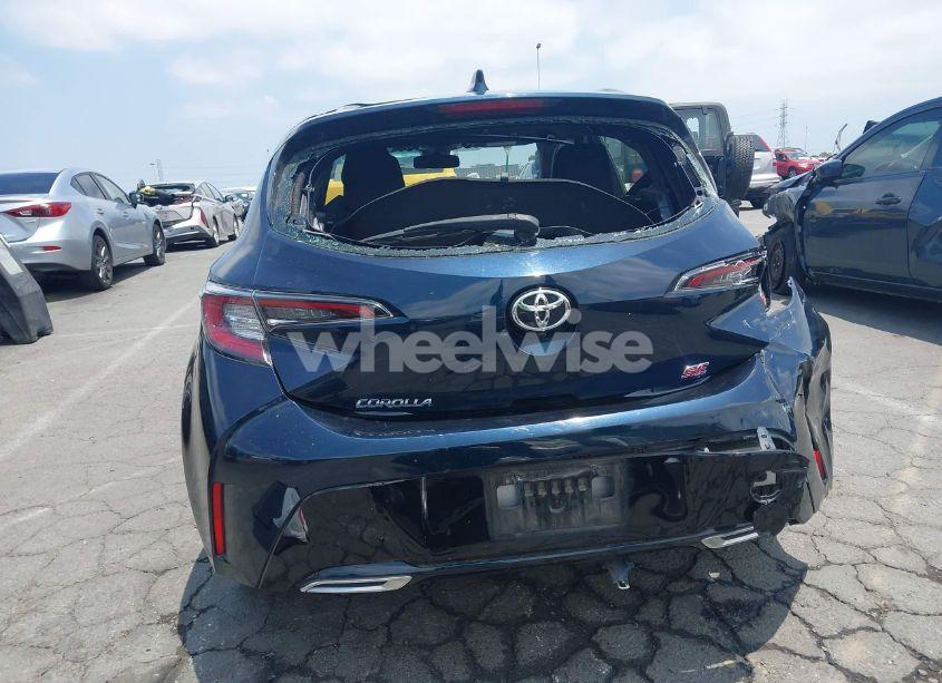 Photo 17 of 2020 Toyota Corolla SE (VIN JTND4RBE2L3080516)
