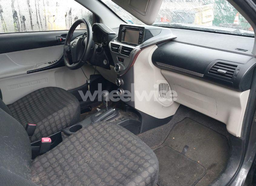 Photo 5 of 2015 Toyota Scion (VIN JTNJJXB00FJ030914)