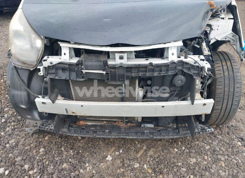 Photo 10 of 2013 Scion Iq N/A (VIN JTNJJXB06DJ022801)