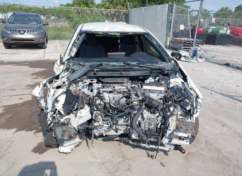 Photo 11 of 2019 Toyota Corolla SE (VIN JTNK4RBE3K3035221)