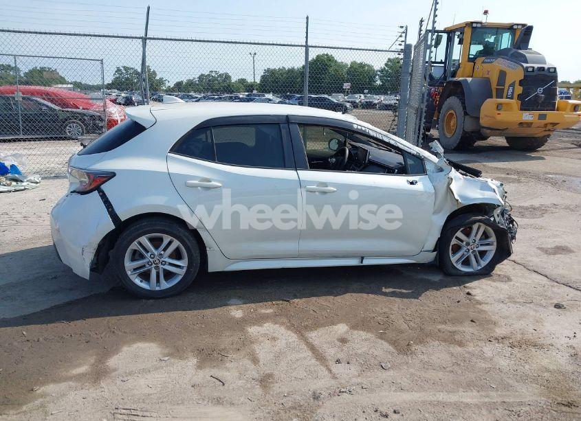 Photo 12 of 2019 Toyota Corolla SE (VIN JTNK4RBE3K3035221)