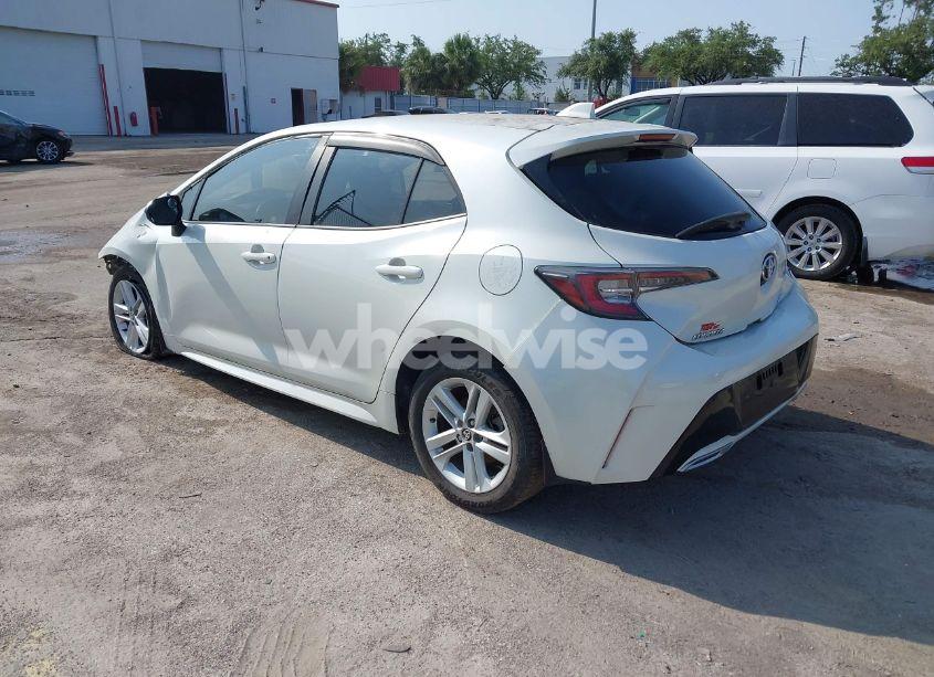 Photo 3 of 2019 Toyota Corolla SE (VIN JTNK4RBE3K3035221)