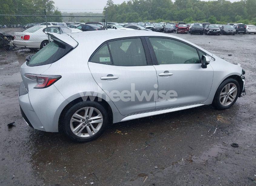 Photo 14 of 2019 Toyota Corolla SE (VIN JTNK4RBE3K3064007)