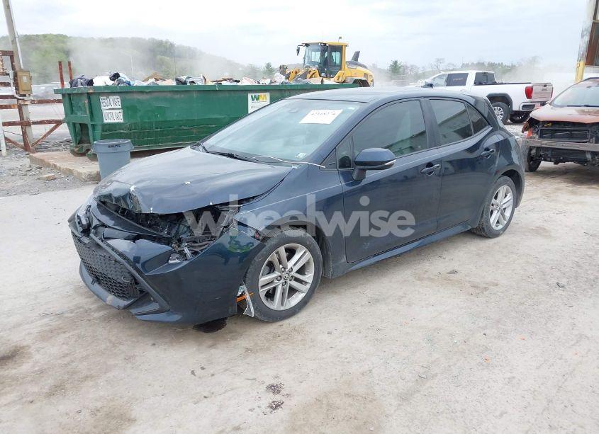 Photo 2 of 2019 Toyota Corolla SE (VIN JTNK4RBE3K3067750)