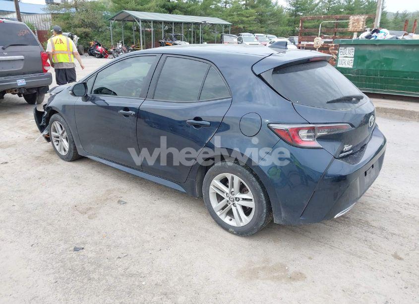 Photo 3 of 2019 Toyota Corolla SE (VIN JTNK4RBE3K3067750)