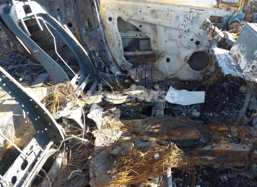 Photo 5 of 2019 Toyota Corolla SE (VIN JTNK4RBE5K3003497)