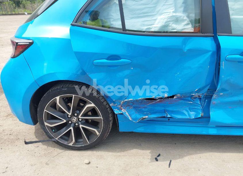 Photo 6 of 2019 Toyota Corolla XSE (VIN JTNK4RBE5K3019876)