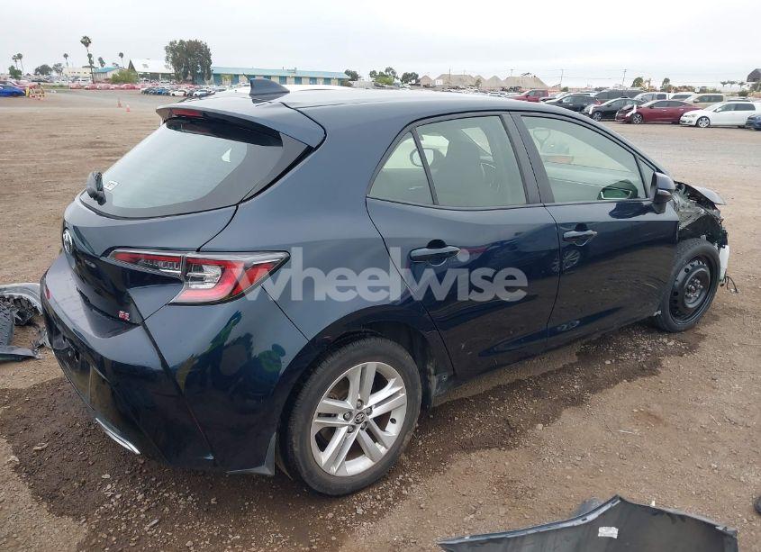 Photo 4 of 2019 Toyota Corolla SE (VIN JTNK4RBE6K3053289)