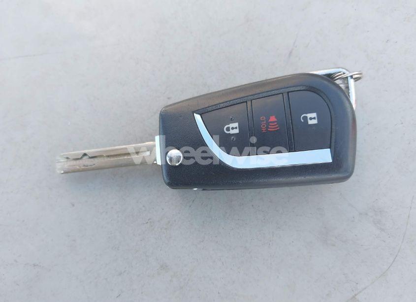 Photo 11 of 2018 Toyota Corolla IM (VIN JTNKARJE1JJ572576)