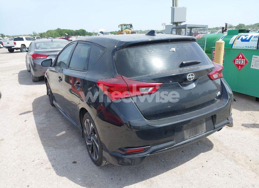 Photo 3 of 2016 Scion Im N/A (VIN JTNKARJE2GJ508152)