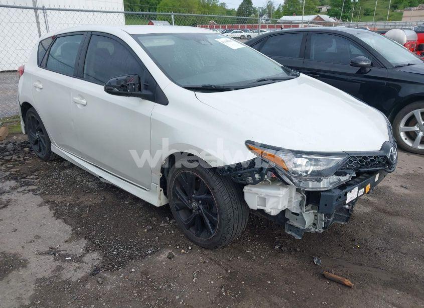 2017 Toyota Corolla IM (VIN JTNKARJE3HJ548712) main photo