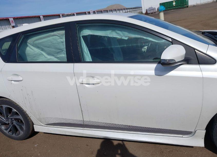 Photo 14 of 2017 Toyota Corolla IM (VIN JTNKARJE4HJ535869)