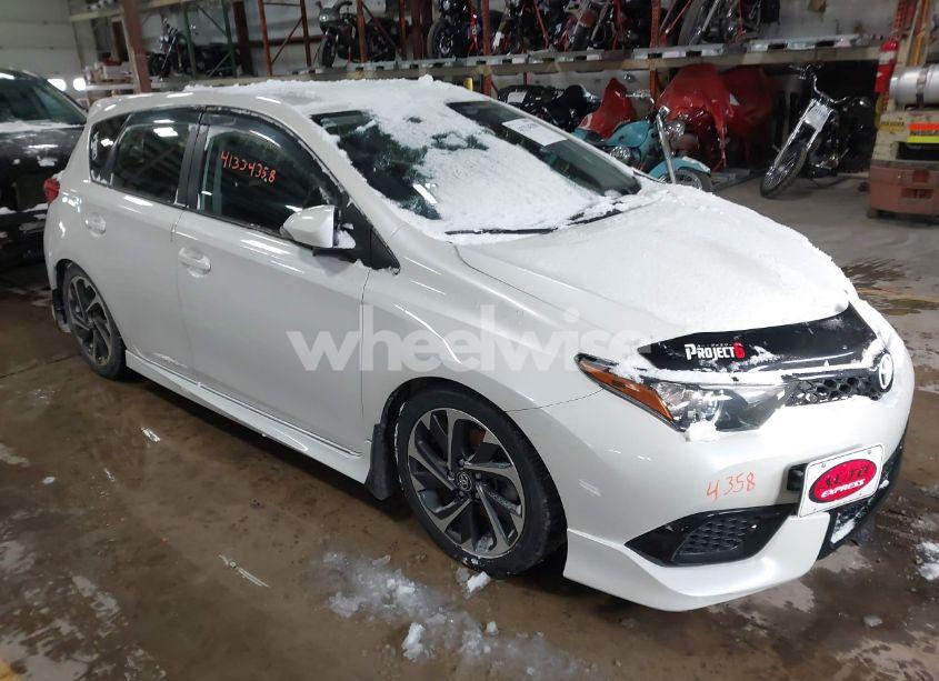 2017 Toyota Corolla IM (VIN JTNKARJE5HJ528915) main photo