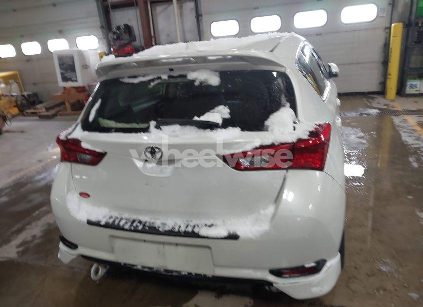 Photo 15 of 2017 Toyota Corolla IM (VIN JTNKARJE5HJ528915)