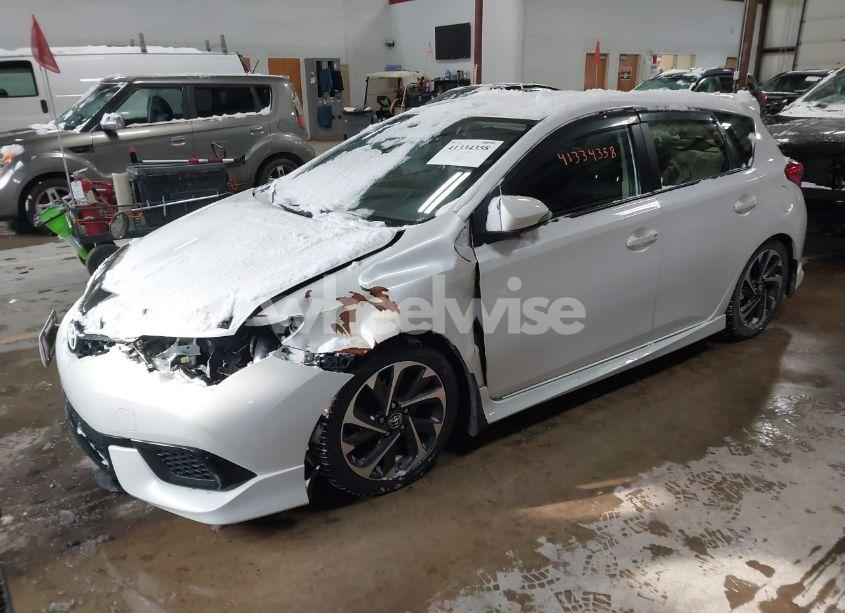 Photo 2 of 2017 Toyota Corolla IM (VIN JTNKARJE5HJ528915)