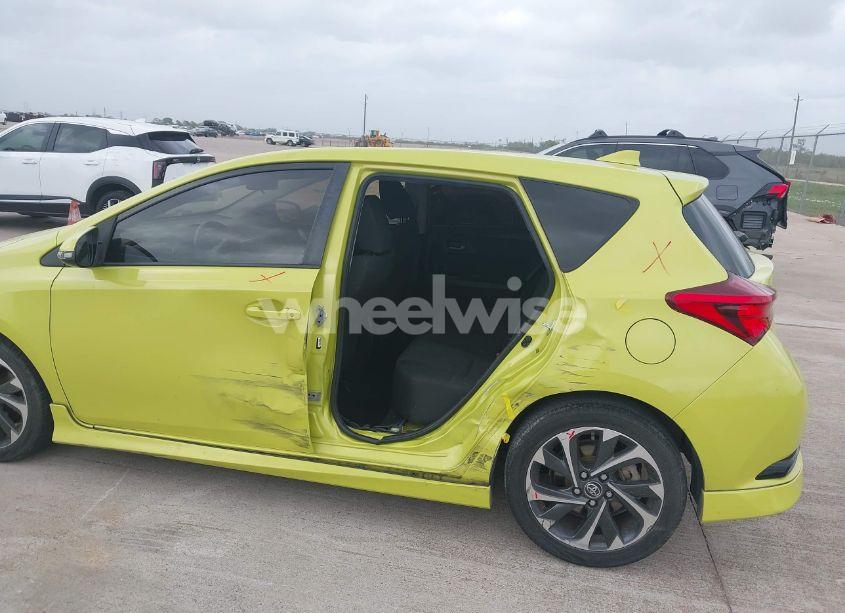 Photo 6 of 2018 Toyota Corolla IM (VIN JTNKARJE5JJ563007)