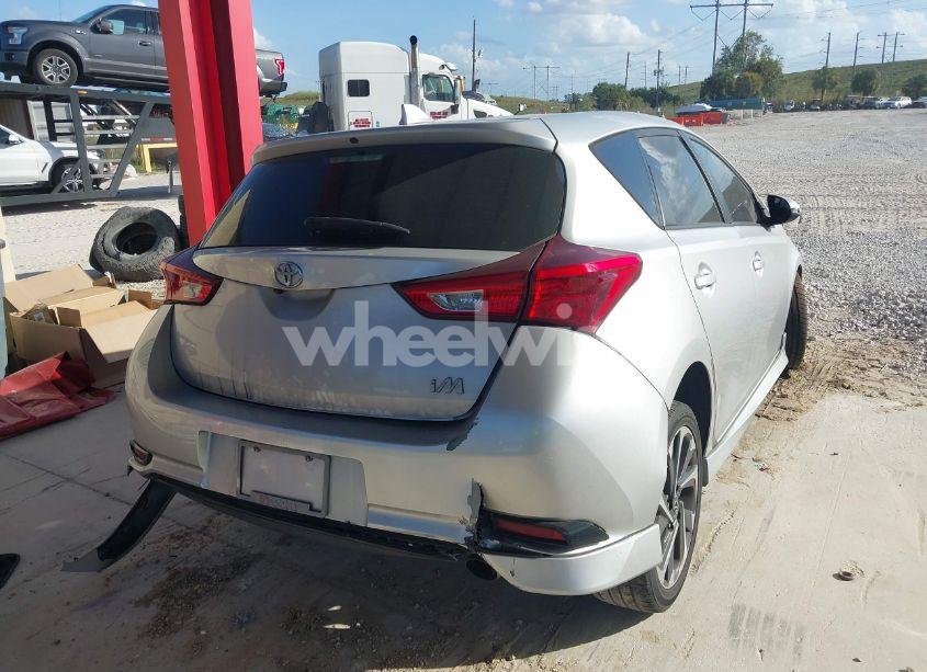 Photo 4 of 2018 Toyota Corolla IM (VIN JTNKARJE6JJ569012)
