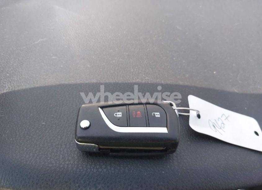 Photo 11 of 2018 Toyota Corolla IM (VIN JTNKARJEXJJ562399)