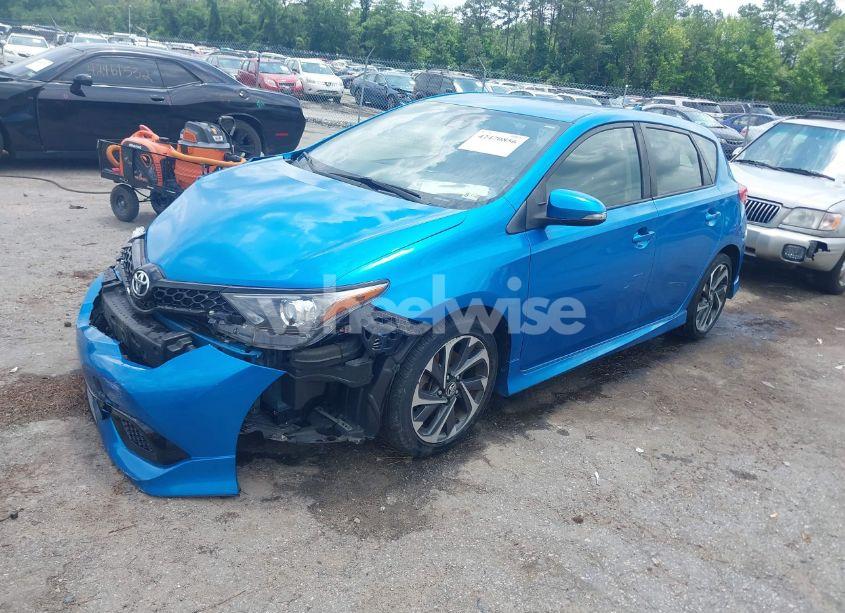 Photo 2 of 2018 Toyota Corolla IM (VIN JTNKARJEXJJ567876)