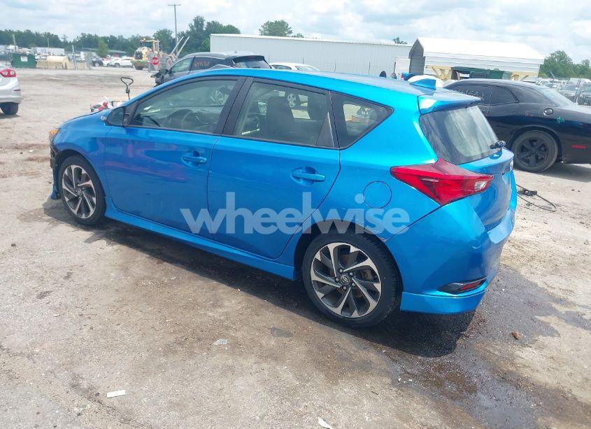 Photo 3 of 2018 Toyota Corolla IM (VIN JTNKARJEXJJ567876)