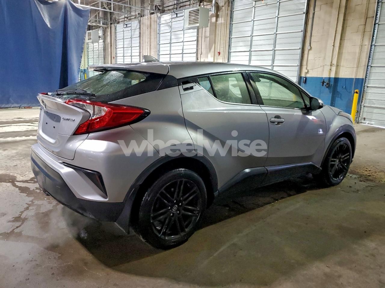 Photo 3 of 2020 TOYOTA C-HR XLE (VIN JTNKHMBX0L1068716)