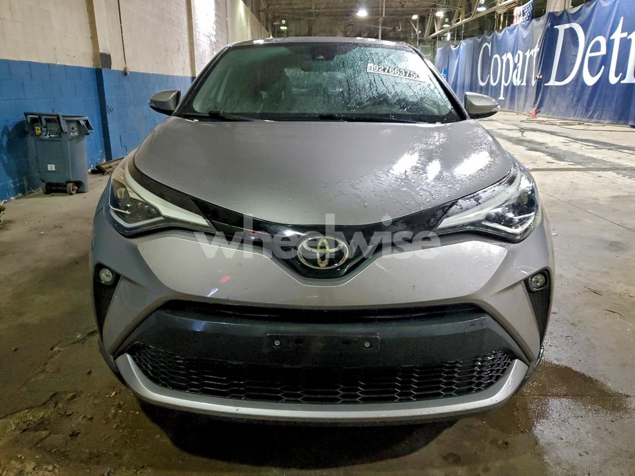 Photo 5 of 2020 TOYOTA C-HR XLE (VIN JTNKHMBX0L1068716)