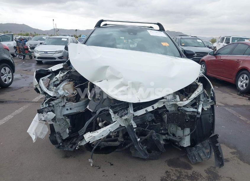 Photo 6 of 2020 Toyota C-hr XLE (VIN JTNKHMBX0L1069221)