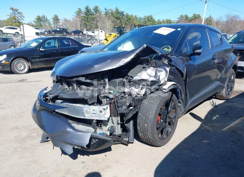 Photo 2 of 2021 Toyota C-hr NIGHTSHADE EDITION (VIN JTNKHMBX0M1102042)