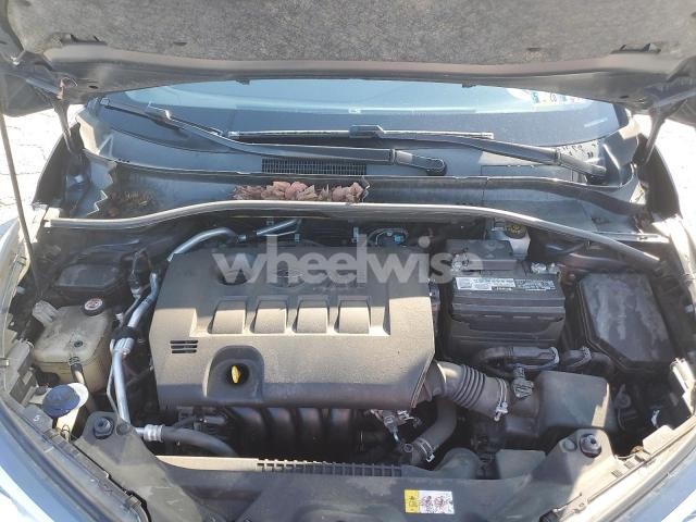 Photo 3 of 2018 TOYOTA C-HR XLE (VIN JTNKHMBX1J1007436)