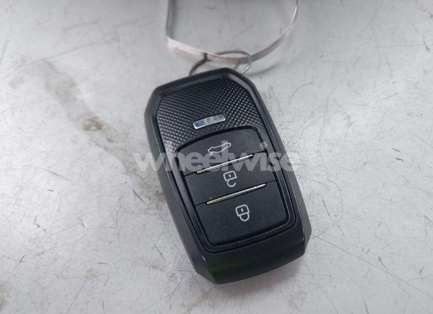 Photo 11 of 2019 Toyota C-hr XLE (VIN JTNKHMBX1K1031351)