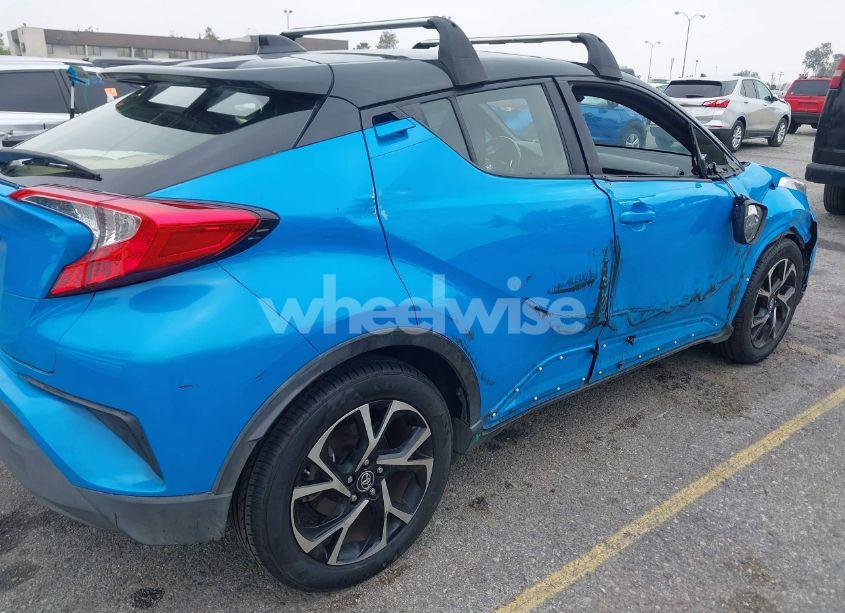 Photo 17 of 2019 Toyota C-hr XLE (VIN JTNKHMBX1K1031351)