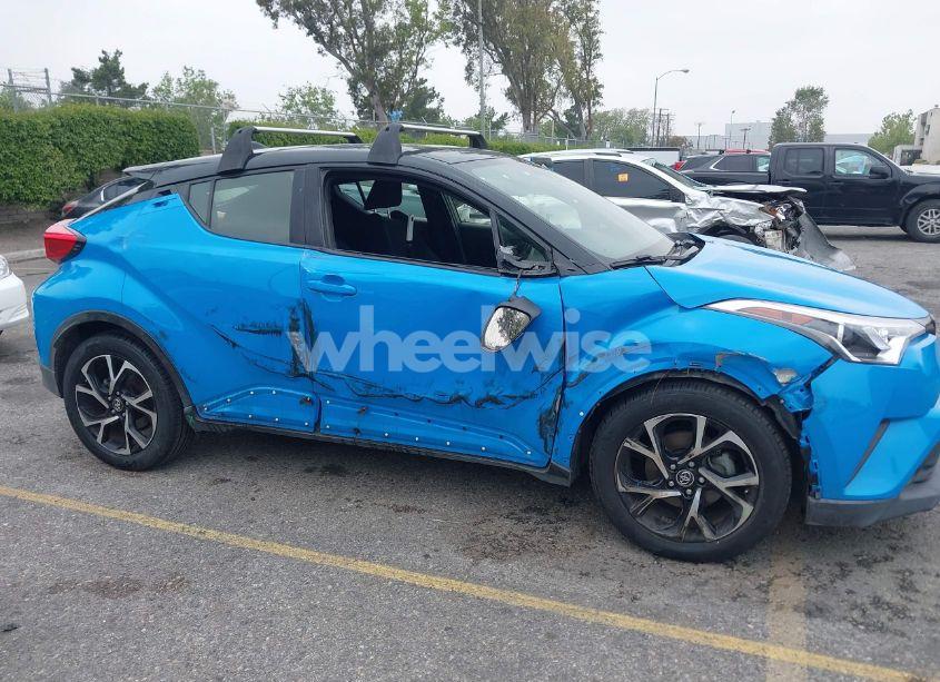 Photo 6 of 2019 Toyota C-hr XLE (VIN JTNKHMBX1K1031351)