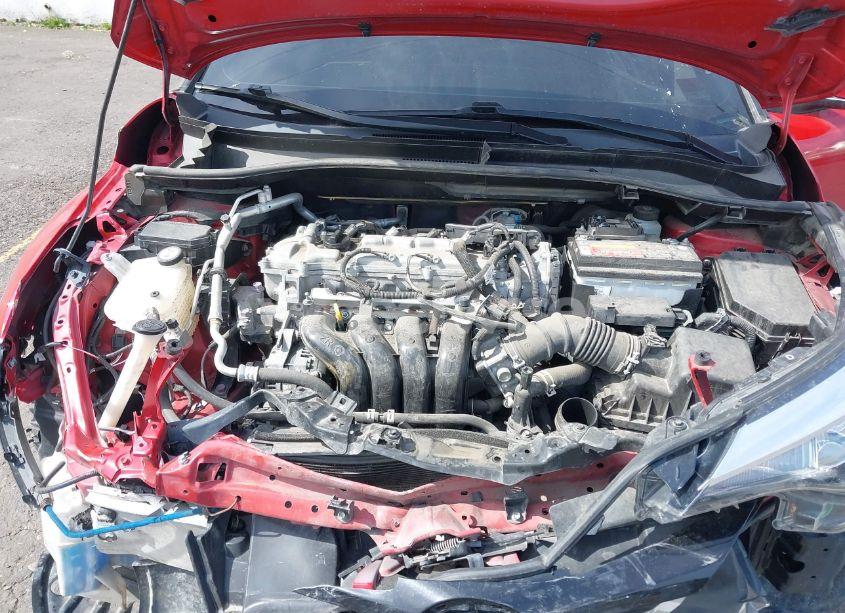 Photo 10 of 2021 Toyota C-hr XLE (VIN JTNKHMBX1M1104530)