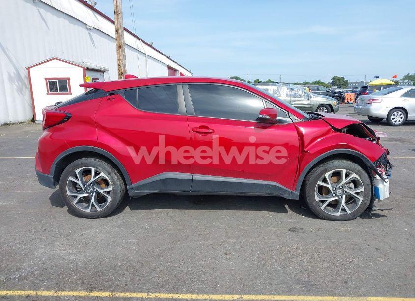 Photo 13 of 2021 Toyota C-hr XLE (VIN JTNKHMBX1M1104530)