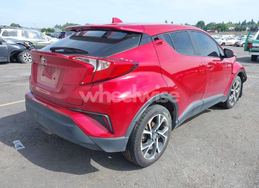 Photo 4 of 2021 Toyota C-hr XLE (VIN JTNKHMBX1M1104530)