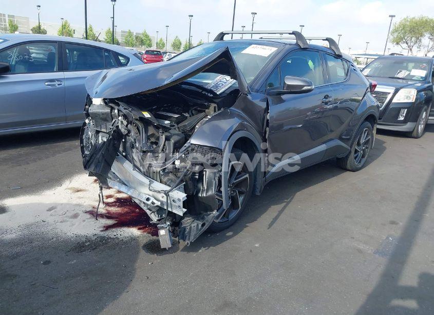 Photo 2 of 2021 Toyota C-hr LIMITED (VIN JTNKHMBX1M1112725)