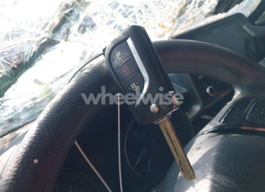 Photo 9 of 2019 Toyota C-hr LE (VIN JTNKHMBX2K1048871)