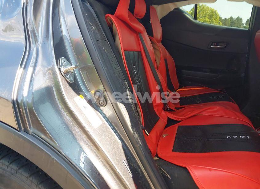 Photo 7 of 2019 Toyota C-hr LE (VIN JTNKHMBX2K1048871)