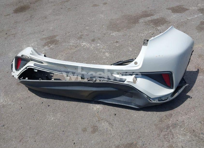 Photo 12 of 2021 Toyota C-hr LE (VIN JTNKHMBX2M1118467)