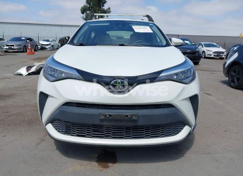 Photo 13 of 2021 Toyota C-hr LE (VIN JTNKHMBX2M1118467)