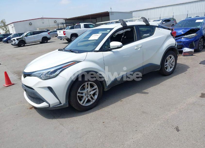 Photo 2 of 2021 Toyota C-hr LE (VIN JTNKHMBX2M1118467)