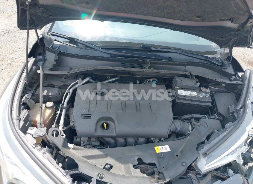 Photo 10 of 2019 Toyota C-hr (VIN JTNKHMBX3K1031755)