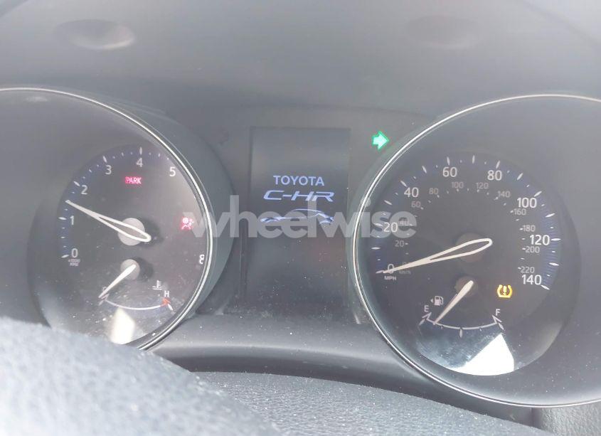 Photo 7 of 2019 Toyota C-hr (VIN JTNKHMBX3K1031755)